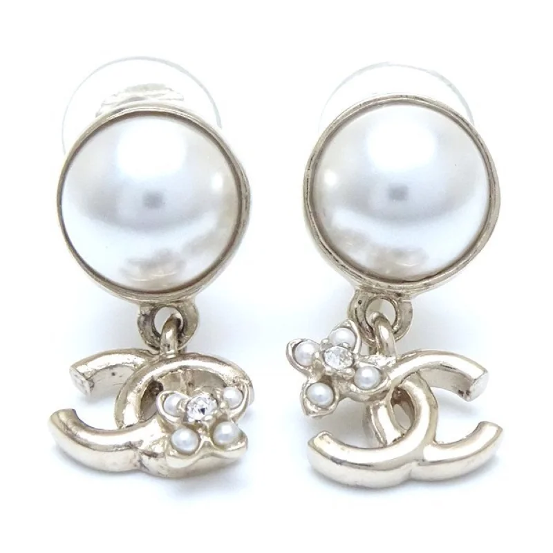 Drop Earrings for Beach Outfit -Chanel  Plating Clip Earrings (Pre-Owned)