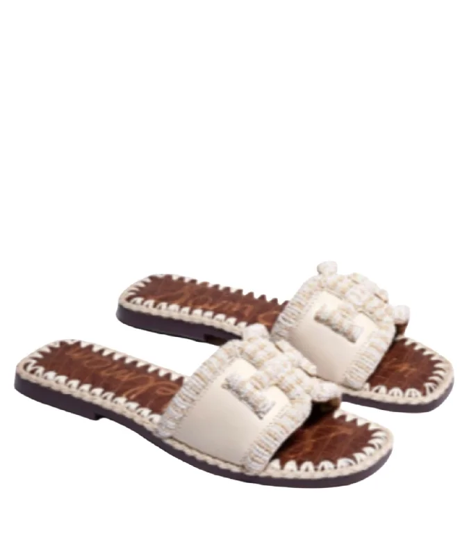 Stylish sandals for men with sporty design and cushioned footbed for maximum comfort-Fitz Slide Sandals In Ivory Leather