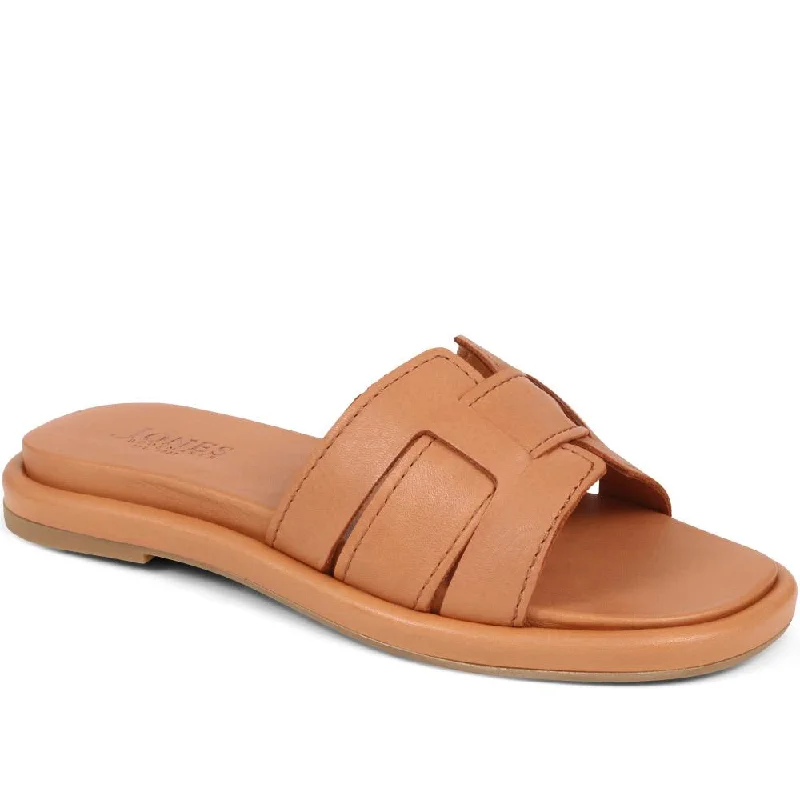 Trendy sandals for women with braided straps and comfortable footbed for casual style-Moriah Woven Leather Mule Sandals - MORIAH / 323 971